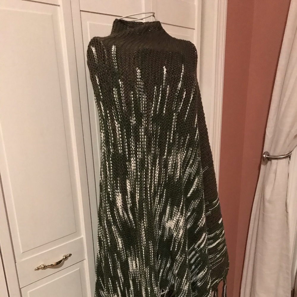 LLR Mimi Shawl
